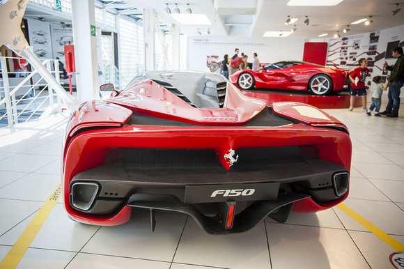Manta concept and the La Ferrari